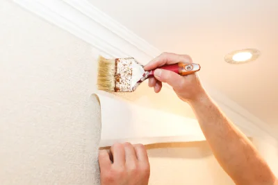 Pose de papier peint aux Aires — revêtements muraux et toiles de verre